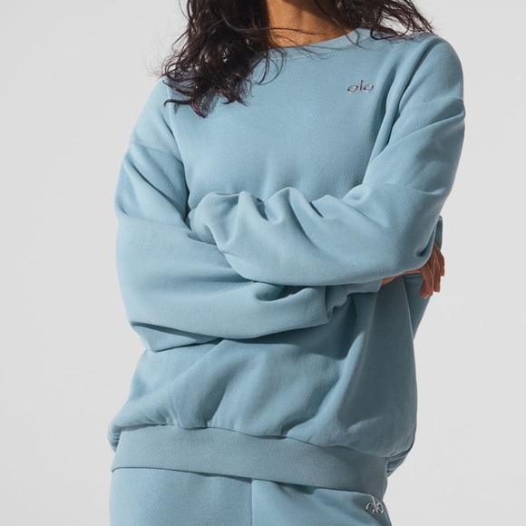 ALO Yoga Sweaters - NWT ALO YOGA Accolade Crewneck Pullover Celestial Blue S and M